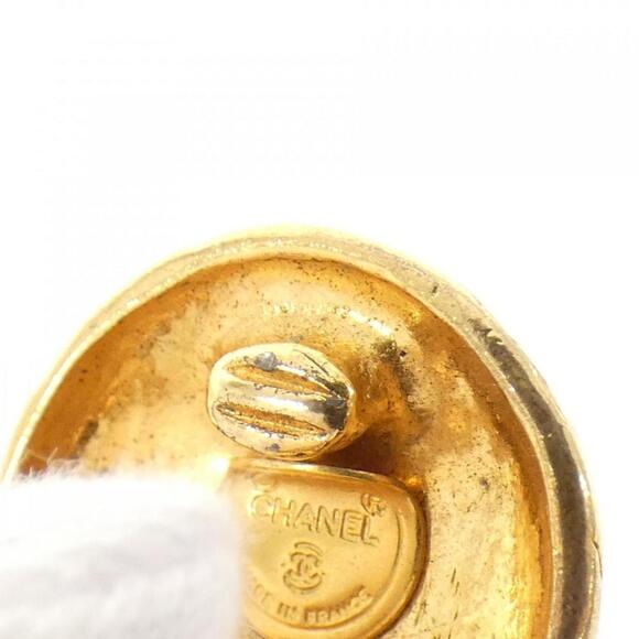 CHANEL Gold Earrings - Picture 6 of 8